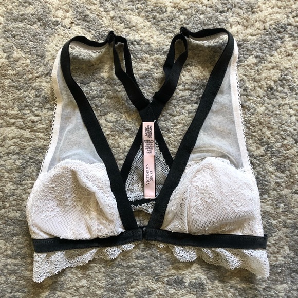 Victoria's Secret Other - Victoria’s Secret Cream Lace & Velvet Bralette